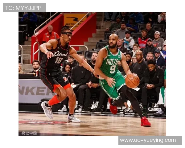 快船半场落后绿军8分小卡表现平平科林斯和怀特联手发力助球队争胜